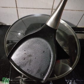 麥飯石鍋是什么材質(zhì)？麥飯石鍋是石頭做的嗎？