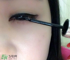 美人魚眼線液怎么用？美人魚眼線液怎么畫？