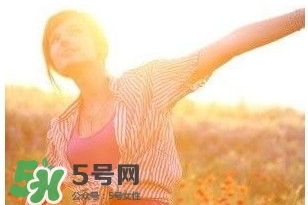 如何治療乳房濕疹？治療乳房濕疹吃什么好