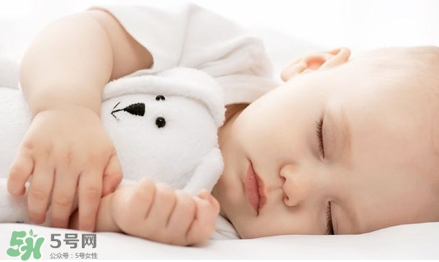 睡眠對人體有何作用？人體正常睡眠幾個小時