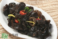 黑木耳是堿性食物嗎？黑木耳是酸性還是堿性？