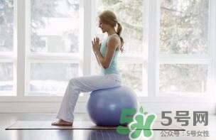 女性生理期想要怎么辦？女性生理期性欲爆強的幾種典型表現