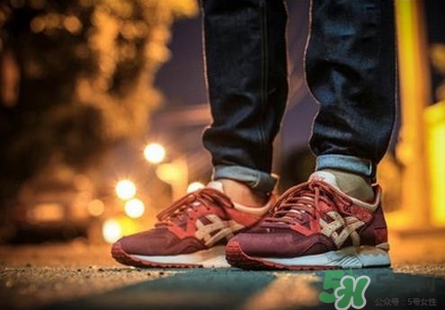 亞瑟士和耐克哪個好？asics和nike跑鞋哪個更好？