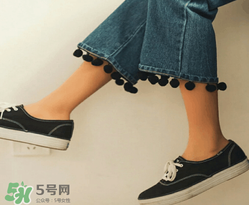 牛仔闊腿褲搭配什么鞋子？闊腿牛仔褲搭配什么鞋子好看？