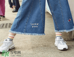 牛仔闊腿褲搭配什么鞋子？闊腿牛仔褲搭配什么鞋子好看？
