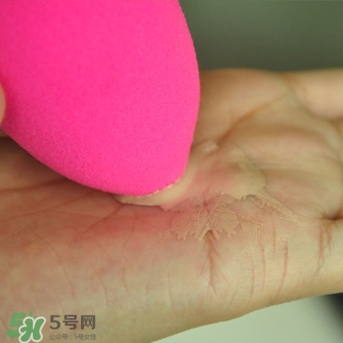 美妝蛋可以用香皂洗嗎？美妝蛋可以用肥皂洗嗎？
