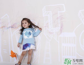 寶寶四月份穿什么衣服？四月份怎么給寶寶穿衣服？