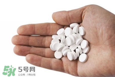 鈣片過期了還能吃嗎？鈣片過了保質期能吃嗎