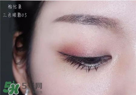 稚優泉三色眼影色號 稚優泉三色眼影試色