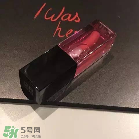 紀梵希花朵浮雕彩妝盤多少錢？紀梵希花朵浮雕高光修容盤價格