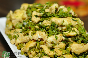 香椿炒雞蛋用焯水嗎？香椿炒雞蛋怎么焯水？