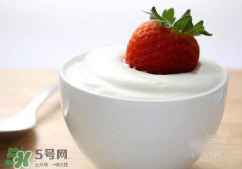 過期酸奶可以做面膜嗎？過期酸奶能不能做面膜？