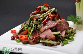 香椿和雞肉可同吃嗎？香椿和雞肉能一起吃嗎？