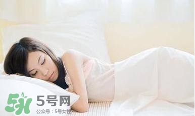 女性經(jīng)期性欲太強(qiáng)怎么辦？經(jīng)期行房有什么害處？