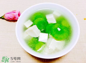 萵筍能和豆腐一起吃嗎？豆腐和萵筍可以一起吃嗎？