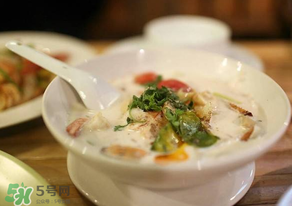 花甲能和豆腐一起吃嗎？花甲和豆腐能一起吃嗎？