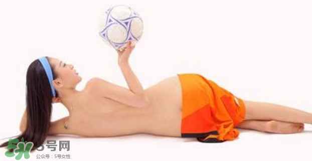 女生熬夜會平胸嗎？女生經常熬夜的危害