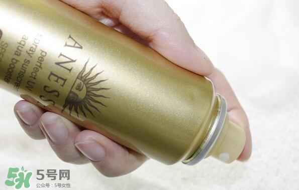 安耐曬噴霧可以帶上飛機嗎？安耐曬防曬噴霧可以托運嗎？