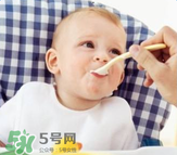 寶寶輔食要加鹽嗎？寶寶輔食能不能加鹽？
