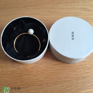 tous是什么牌子？tous桃絲熊是哪個(gè)國(guó)家的？