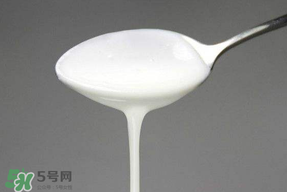 吃蝦爬子能喝酸奶嗎？蝦爬子和酸奶能一起吃嗎？