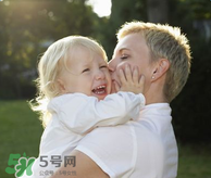 家長什么時候可以帶寶寶進行戶外活動？寶寶最佳的戶外運動時間是什么？