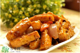 洋蔥和豆腐能一起吃嗎？洋蔥和豆腐可以一起吃嗎？