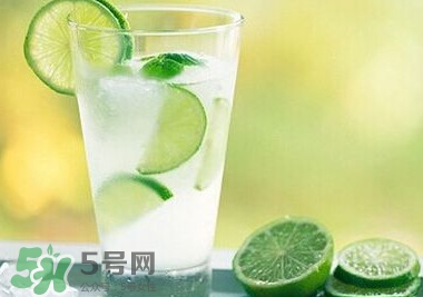 檸檬水什么時候喝最好？檸檬水什么時間喝最好