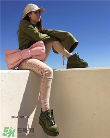 puma蝴蝶結腰包多少錢?puma蝴蝶結腰包價格