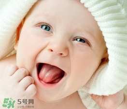 寶寶濕疹可以涂郁美凈嗎？ 寶寶濕疹涂什么管用？