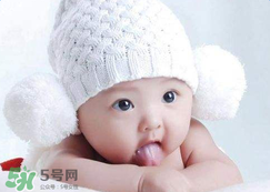 如何判斷新生兒已經吃飽？新生兒吃飽了有什么表現？
