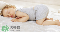 孩子發(fā)燒到39度該怎么辦？ 孩子39度能用物理降溫嗎？