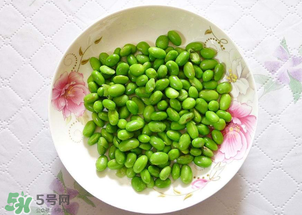青豆不能和什么一起吃？青豆和什么相克？