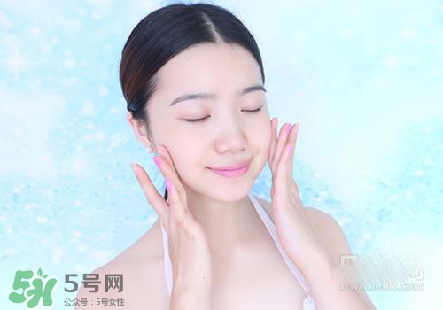 眼霜和精華哪個先用？眼霜和精華使用順序