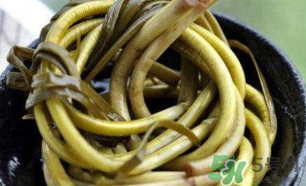 蒜薹怎么腌？腌蒜臺的家常做法大全