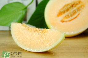 香瓜和菠蘿能一起吃嗎？香瓜和菠蘿可以吃嗎？