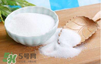 食用鹽可以洗臉嗎？用食用鹽洗臉好嗎？