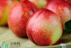 吃油桃需要削皮嗎？吃油桃剝皮吃還是不剝？