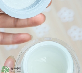 dr.wu達爾夫玻尿酸面霜怎么樣？dr.wu玻尿酸面霜怎么用？