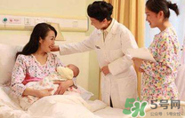 夏天做月子穿什么鞋？夏天做月子如何選擇鞋子？