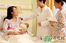 夏天坐月子可以吹風(fēng)扇嗎？夏天風(fēng)扇能不能給產(chǎn)婦用？