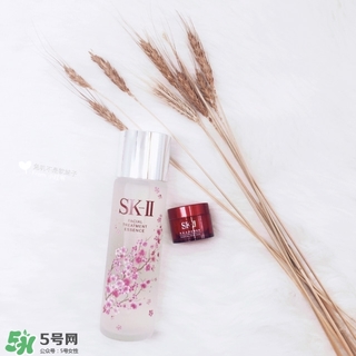 sk2櫻花版和普通版的區(qū)別 skii櫻花神仙水和普通版哪個(gè)貴？