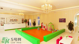 米雅上的幼兒園是哪一家？卡爾安娜國際兒童會館怎么樣？