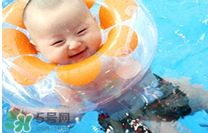 寶寶游泳耳朵進水了怎么辦？寶寶游泳如何避免耳朵進水？