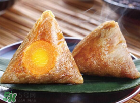 蛋黃粽子的蛋黃怎么弄？包粽子的蛋黃怎么處理？