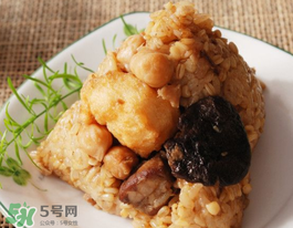 花生粽子怎么做好吃？花生粽子怎么包？