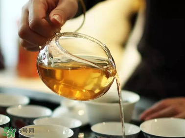 普洱生茶好喝還是熟茶好喝？普洱喝生茶還是熟茶？
