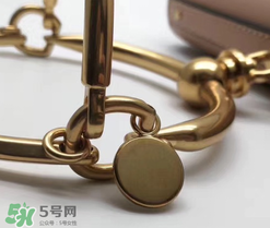 chloe nile怎么看真假？蔻依chloe nile手環包真假辨別