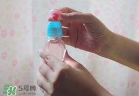 彈珠汽水怎么開？彈珠汽水怎么開不會噴？