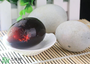 皮蛋可以帶上飛機(jī)嗎？皮蛋可以直接帶上飛機(jī)嗎？